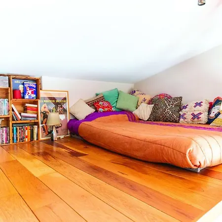Unique Apartment- 50 Sqm- Montmartre Parigi